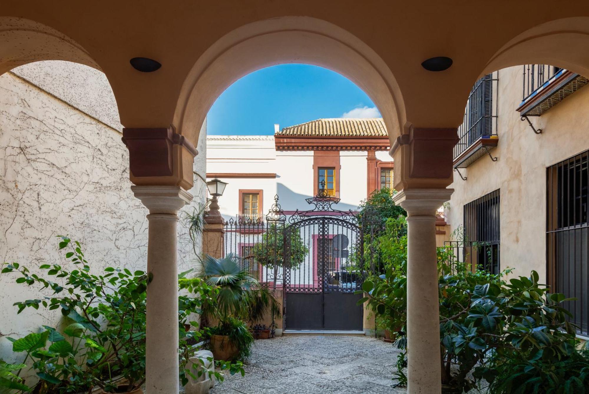 Apartamento Misterhost Conde De Torrejon Sevilla Exterior foto